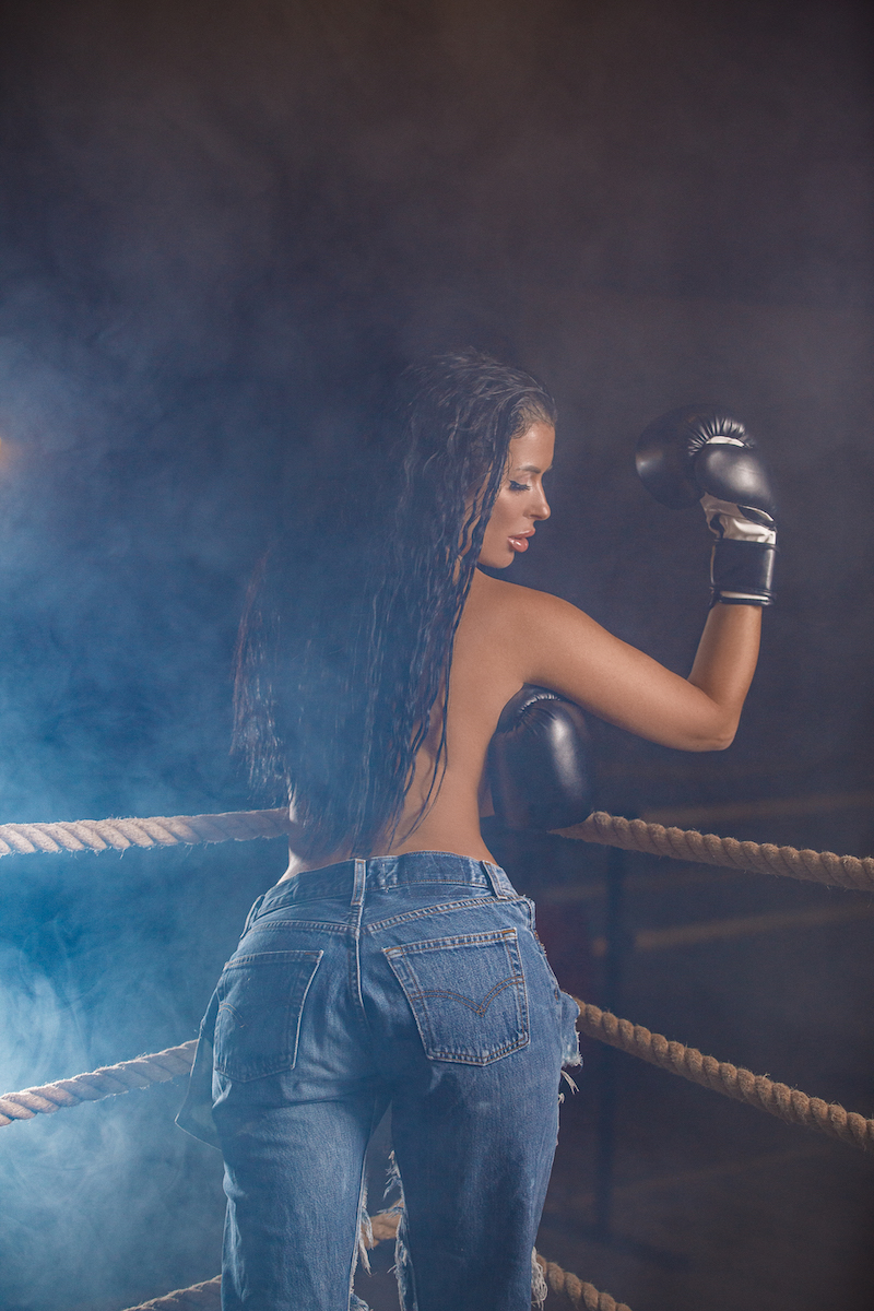 Boxing ring - Yuliya Kalenka & Tatya Lushchyk Image 3