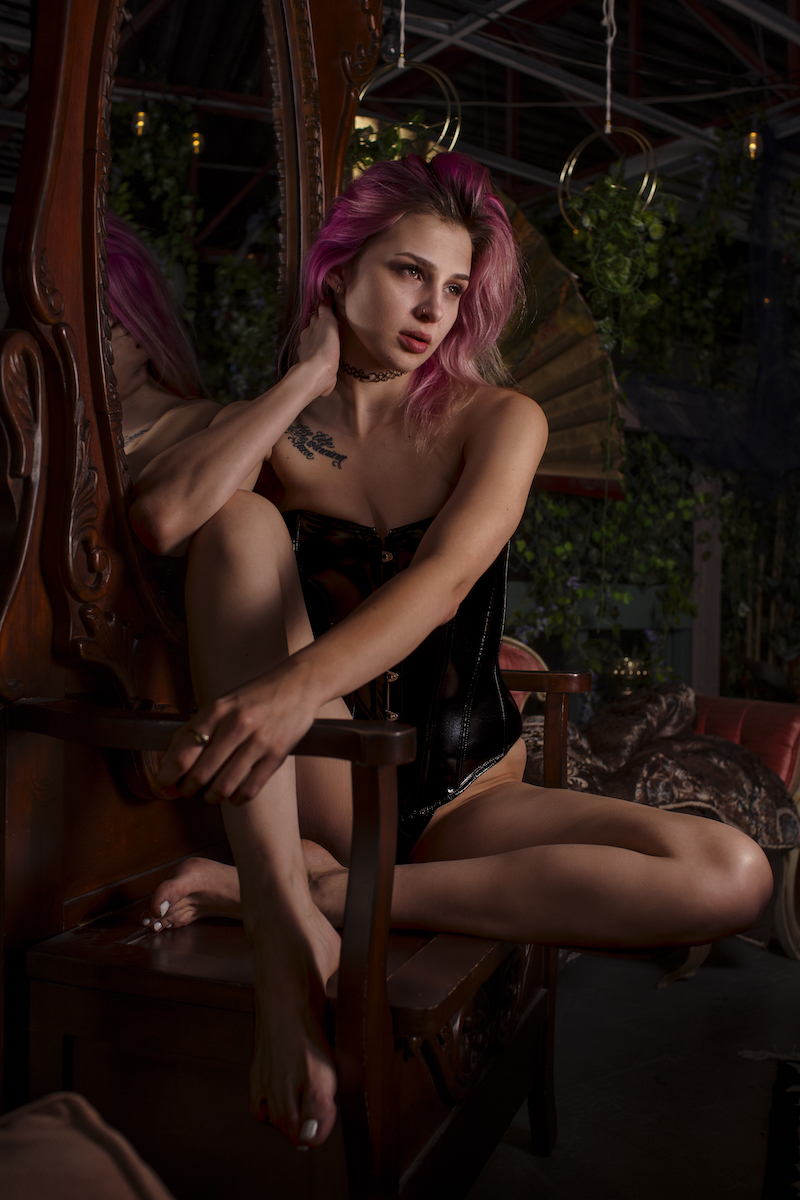A Touch of Pink - Sam Holly & Midnight Fox Photography Image 3