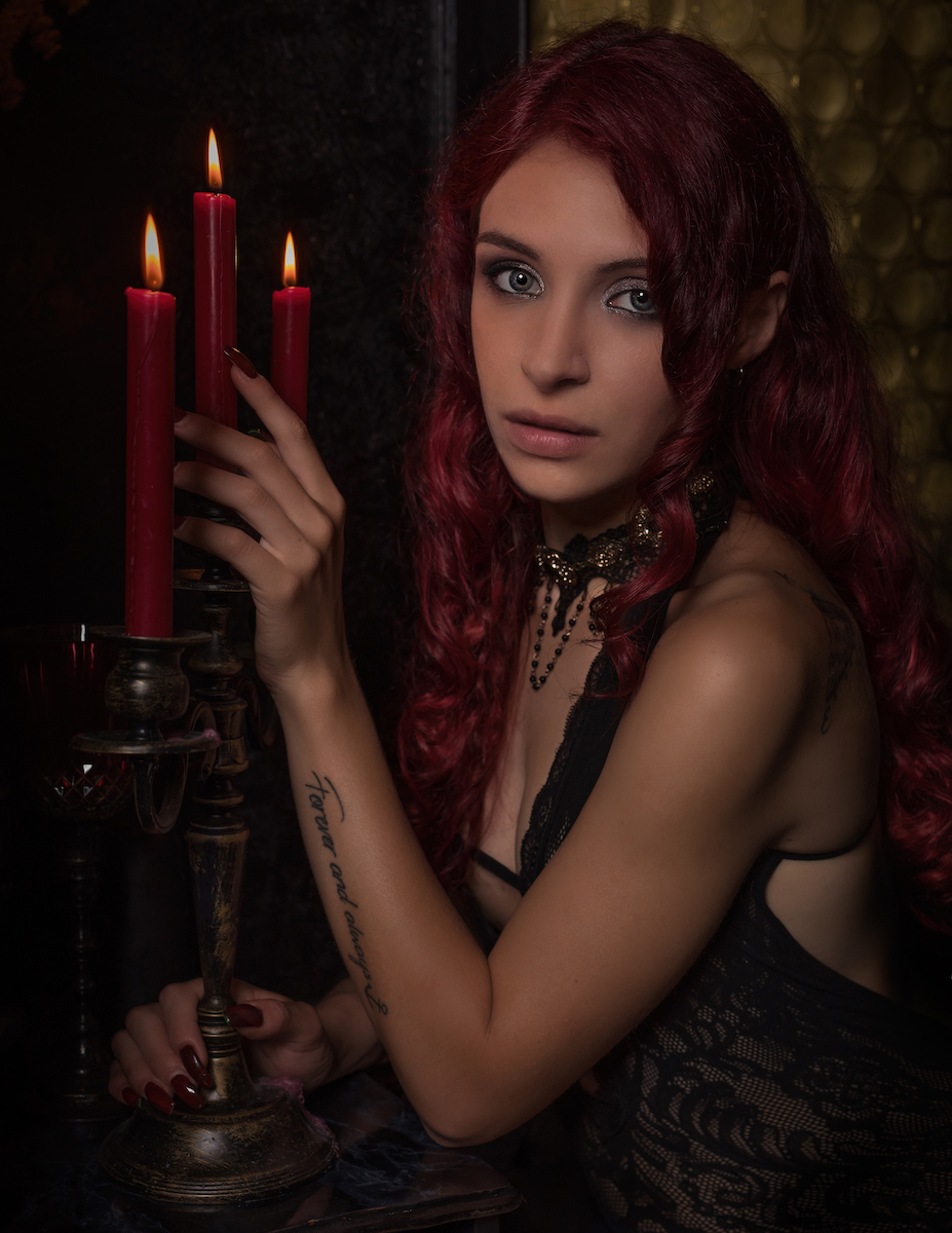 Dark Redhead Lady - Ellie Saul Valentine & Andrea Frediani Image 10
