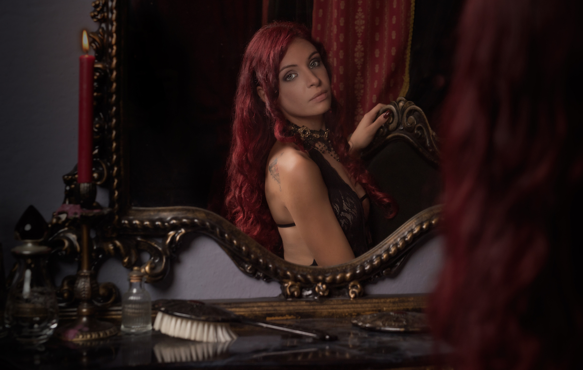 Dark Redhead Lady - Ellie Saul Valentine & Andrea Frediani Image 7
