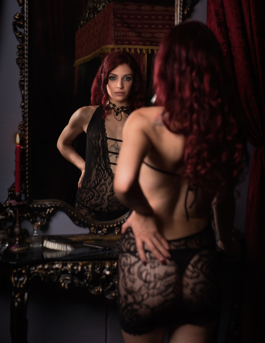 Dark Redhead Lady Ellie Saul Valentine Andrea Frediani 07 Gothic Boudoir Photography