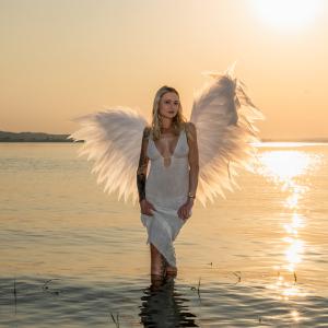 Leni Norbert Rosik 14 Boudoir Photography with Wings