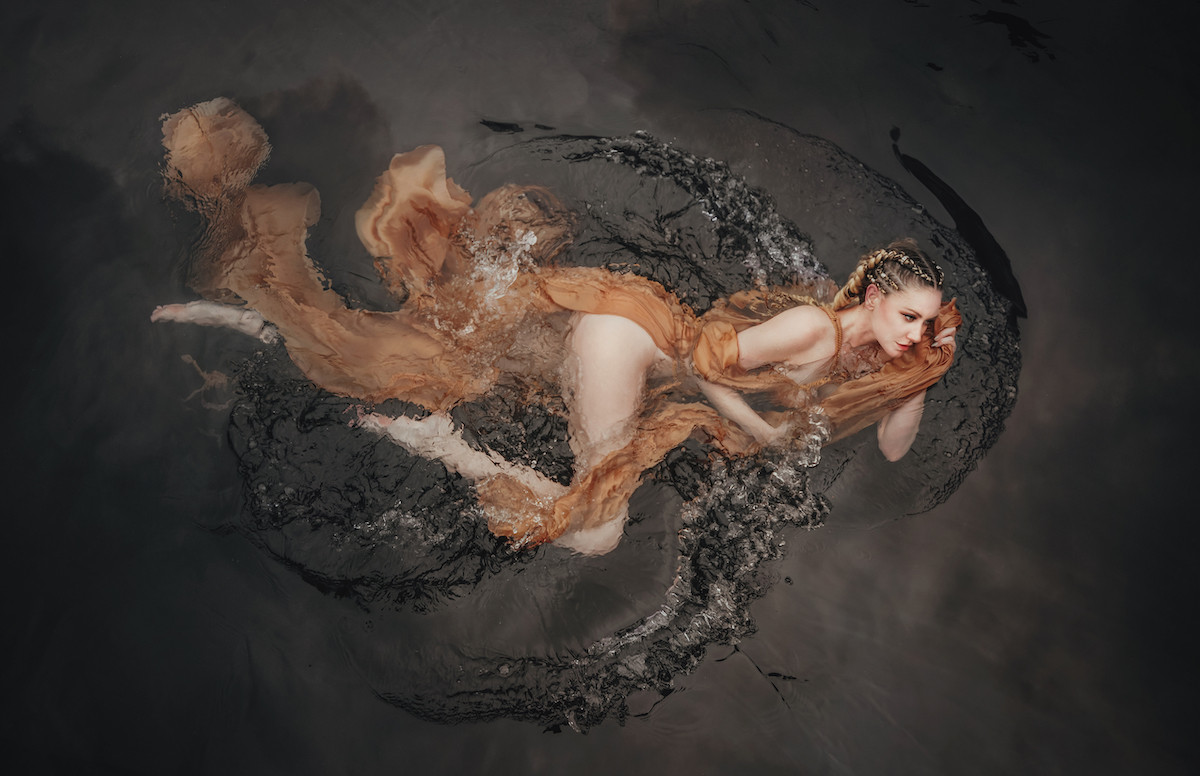 Project 'Ether' by Ellie Rich - Sensual fine art portraits