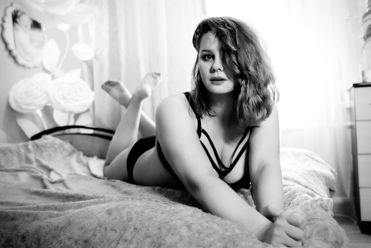 Sexy Lubanka & Irishka & Euhenio boudoir photographer Image 16