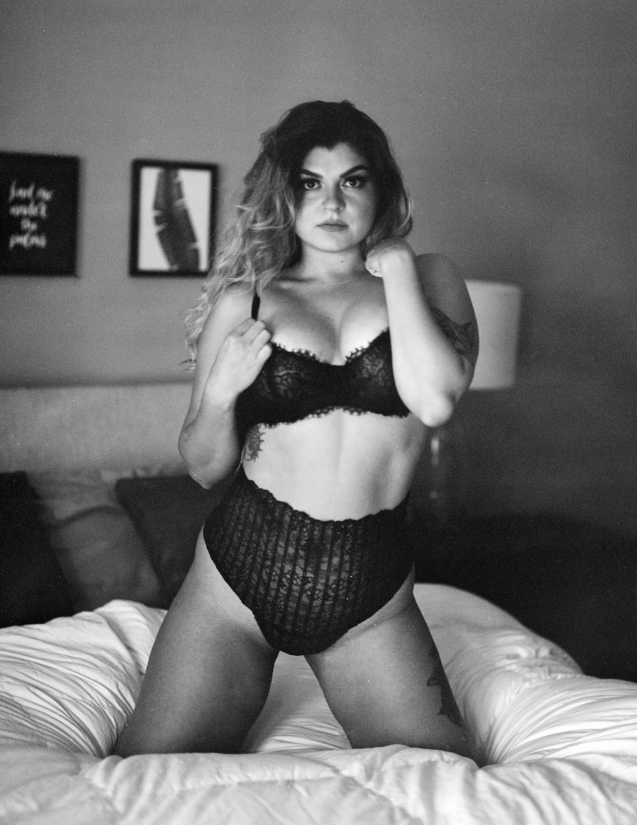 The Art of Boudoir Through a Medium Format Lens - Rachel Barber & Holly Howard Image 3