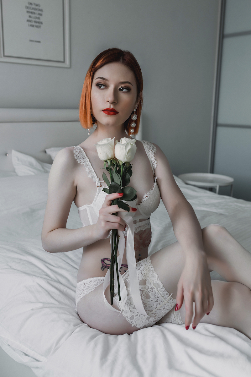 White Room - Evgeniya Jeni_la & Natalya Ashcheulova Image 5