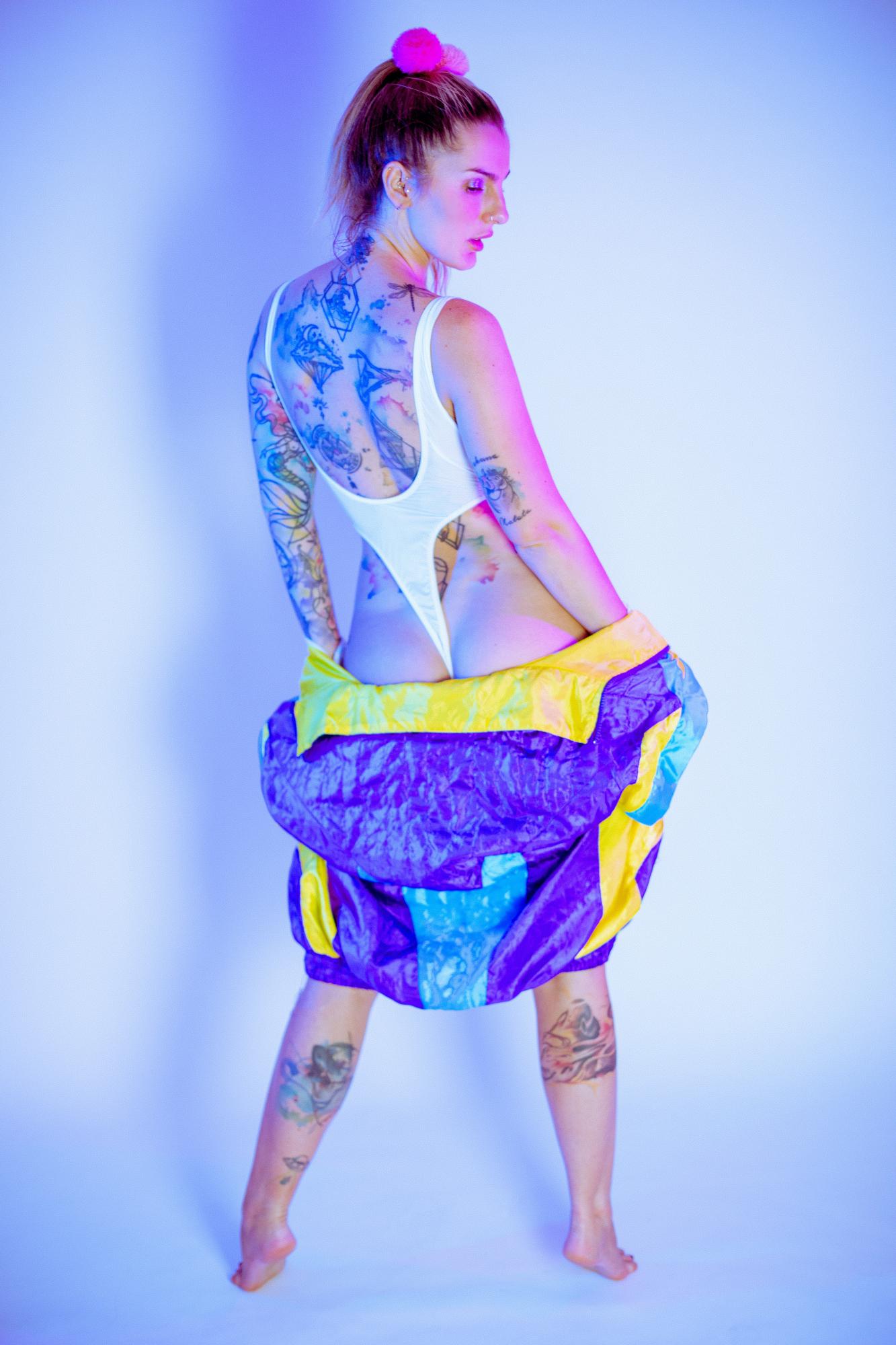 90's Neon Muse - Krisztián Sárkány & Nizsy Image 10