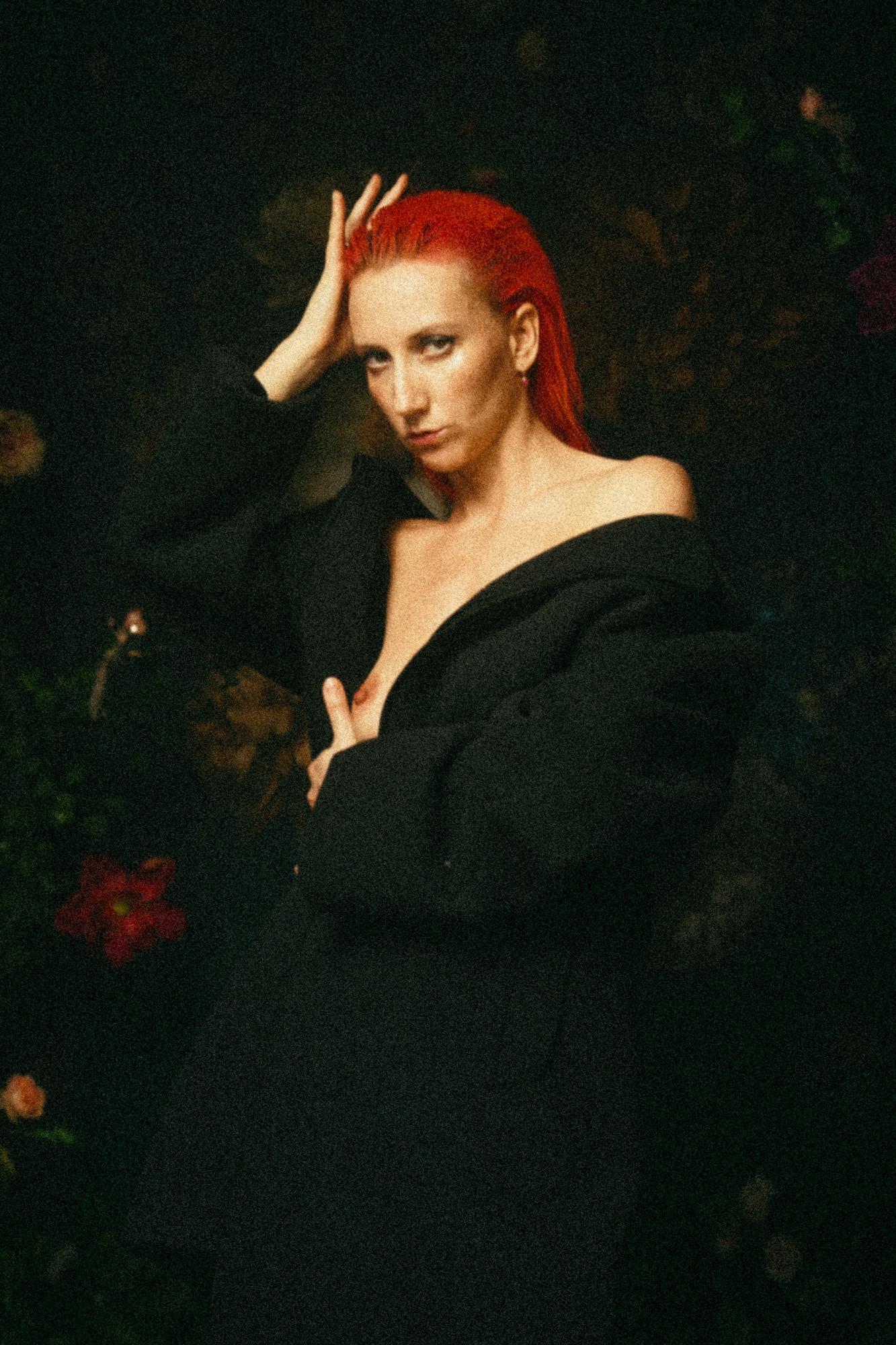 A Flower In My Garden - Valleri Shama & Katty Image 6