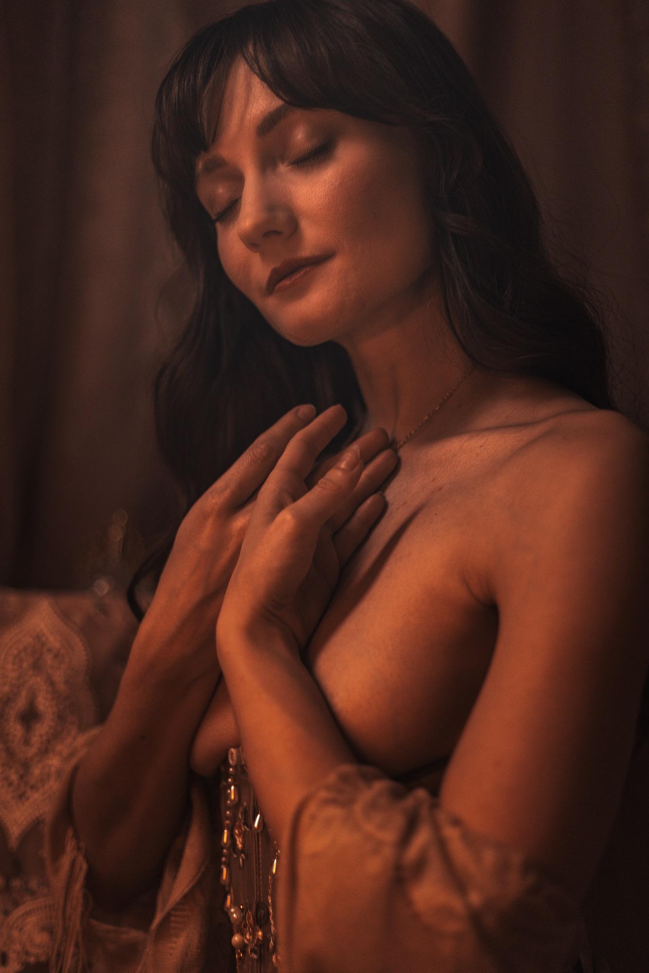 A Kiss Of Light - Scott Dance & Eowyn Luna Image 3