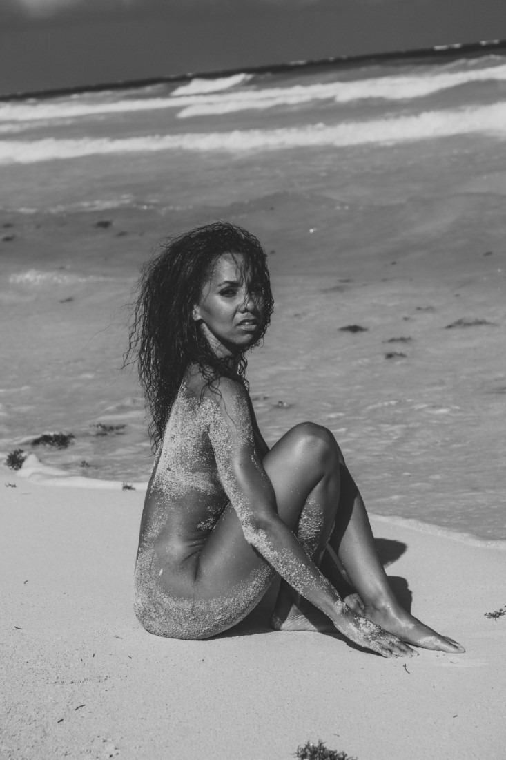 A Touch Of Love - Nivea Leavell & Agatha Alves Image 10