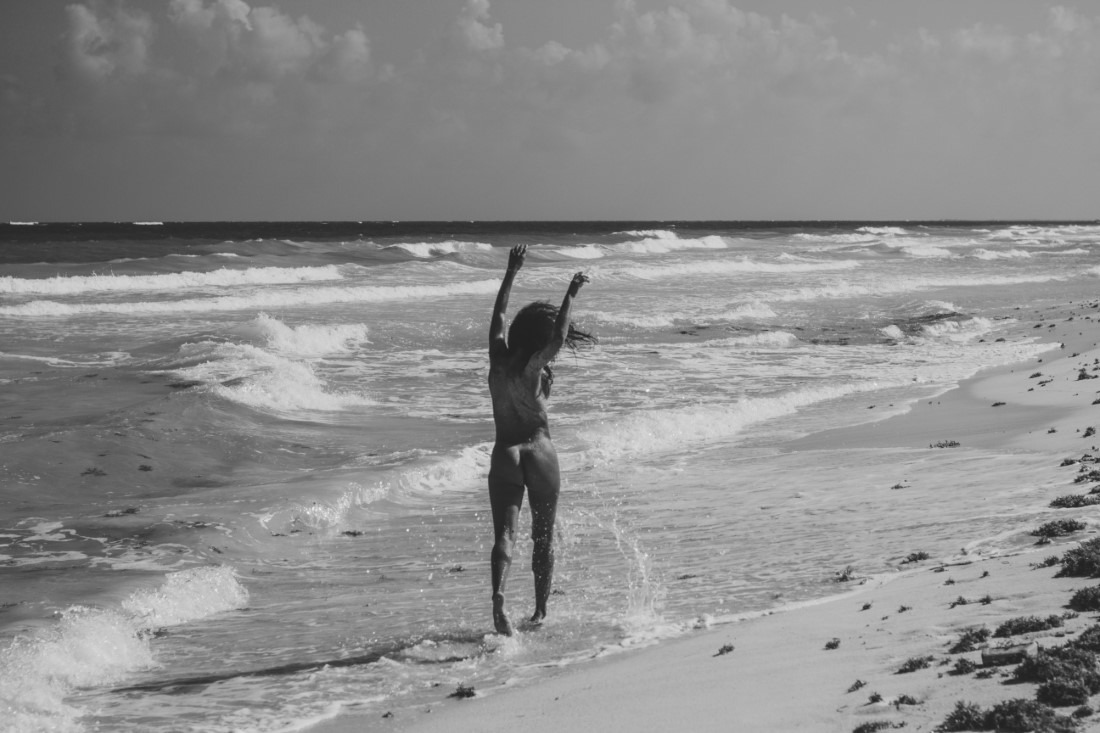 A Touch Of Love - Nivea Leavell & Agatha Alves Image 9