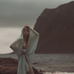 https://www.tiktok.com/@kiwifree00
