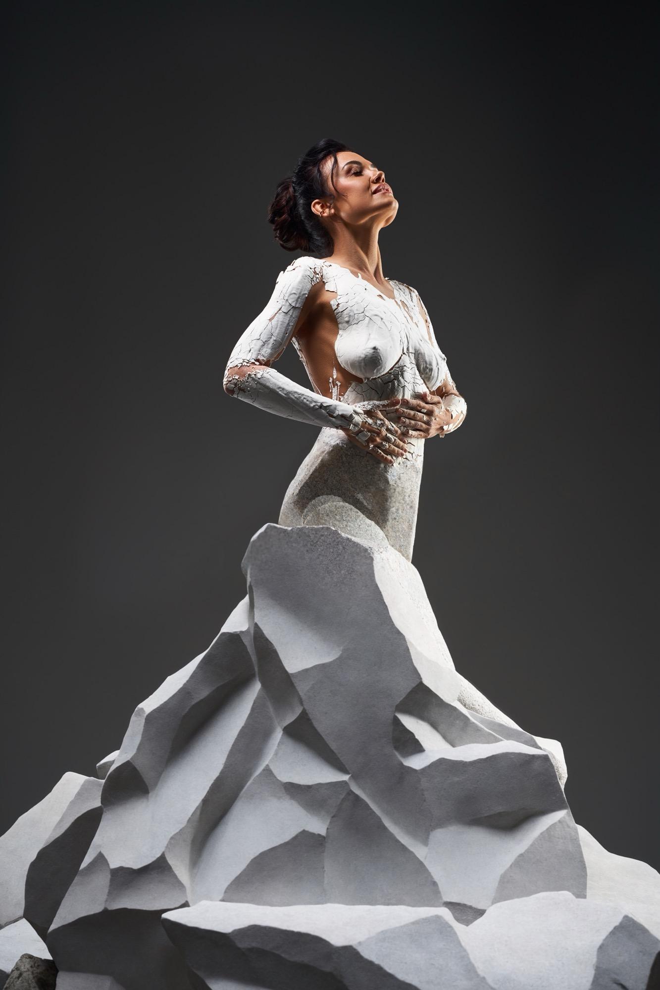 A Wonderful Statue - Andrey Guryanov Image 10