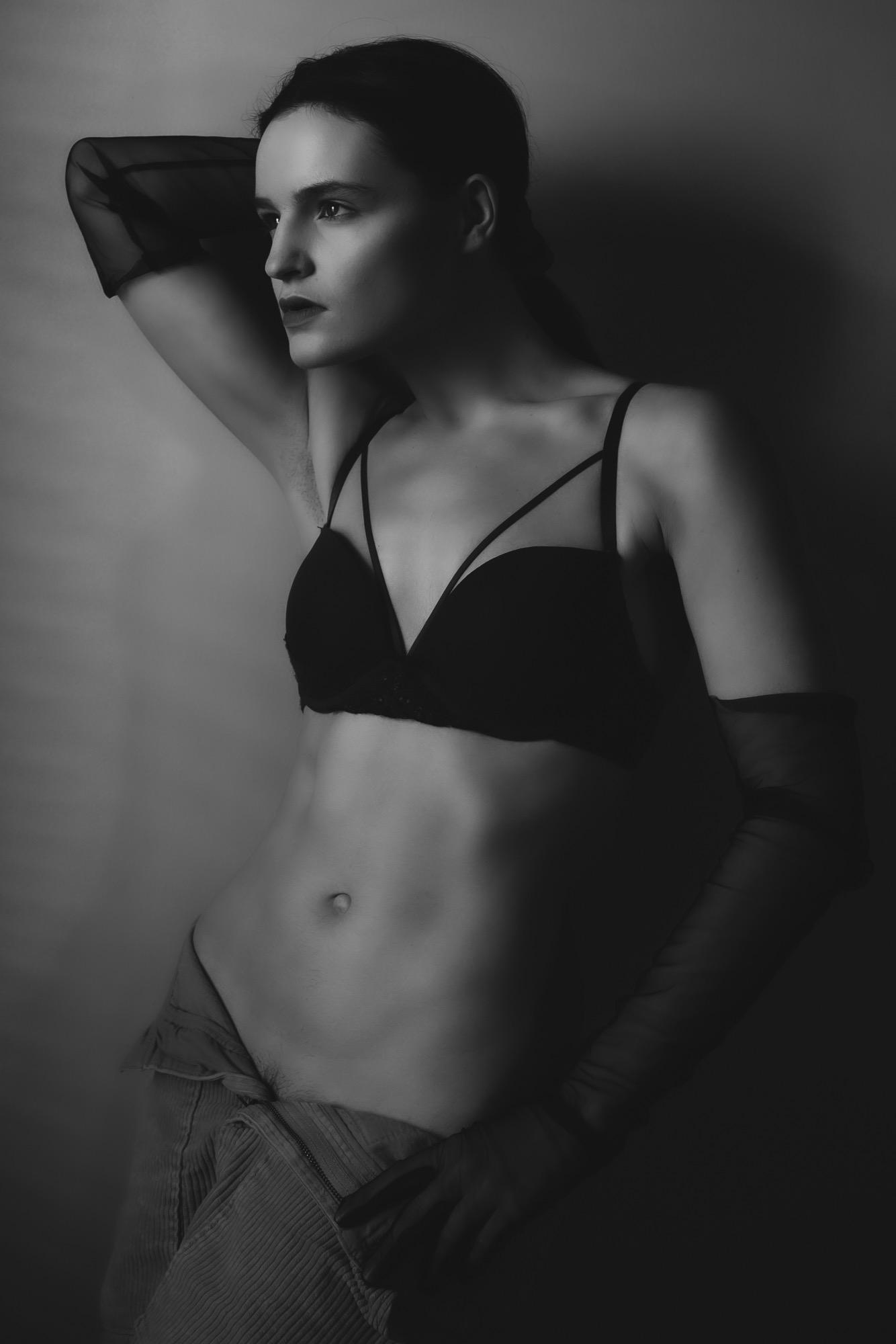 Aim Boudoir - Kevin Smith & Aim Model Image 6