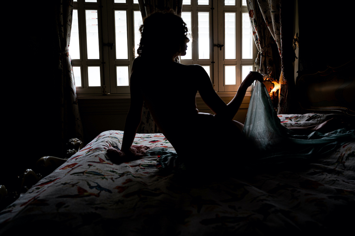 Alone in the Palace - Itamar Saida & Yaroslava Image 13
