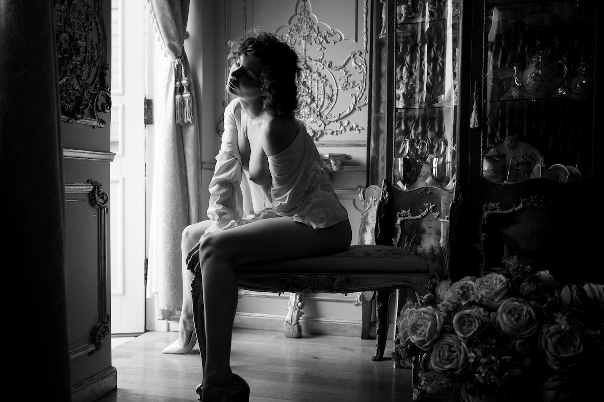 Alone in the Palace - Itamar Saida & Yaroslava Image 25