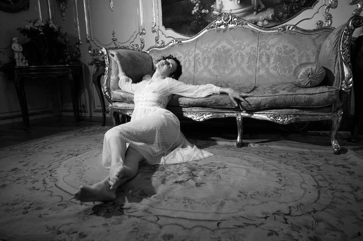 Alone in the Palace - Itamar Saida & Yaroslava Image 7