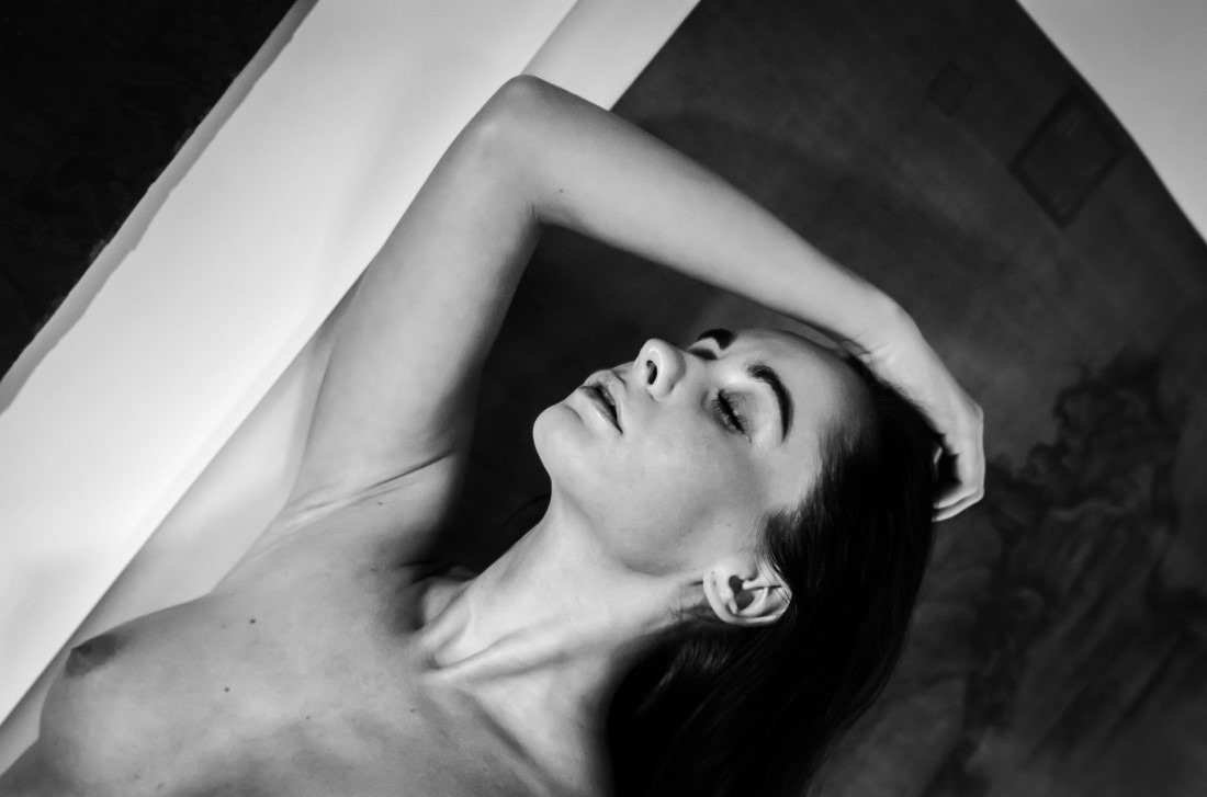 Along The Shadow - Isi & Claudio Pari Image 13