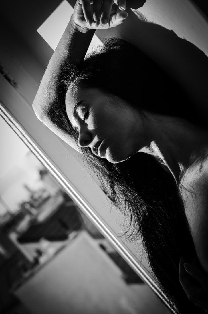 Along The Shadow - Isi & Claudio Pari Image 6