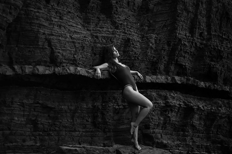 Amy Rose Hancock & Nicole Luneburg - Black Cliff Image 6