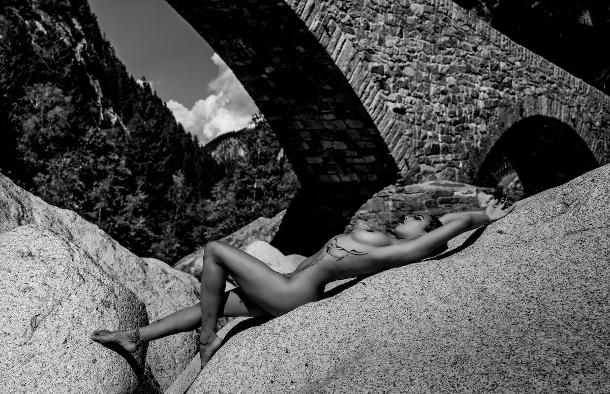 An African Girl in The Swiss Alps - 3N0 PHOTOGRAPHY Image 4