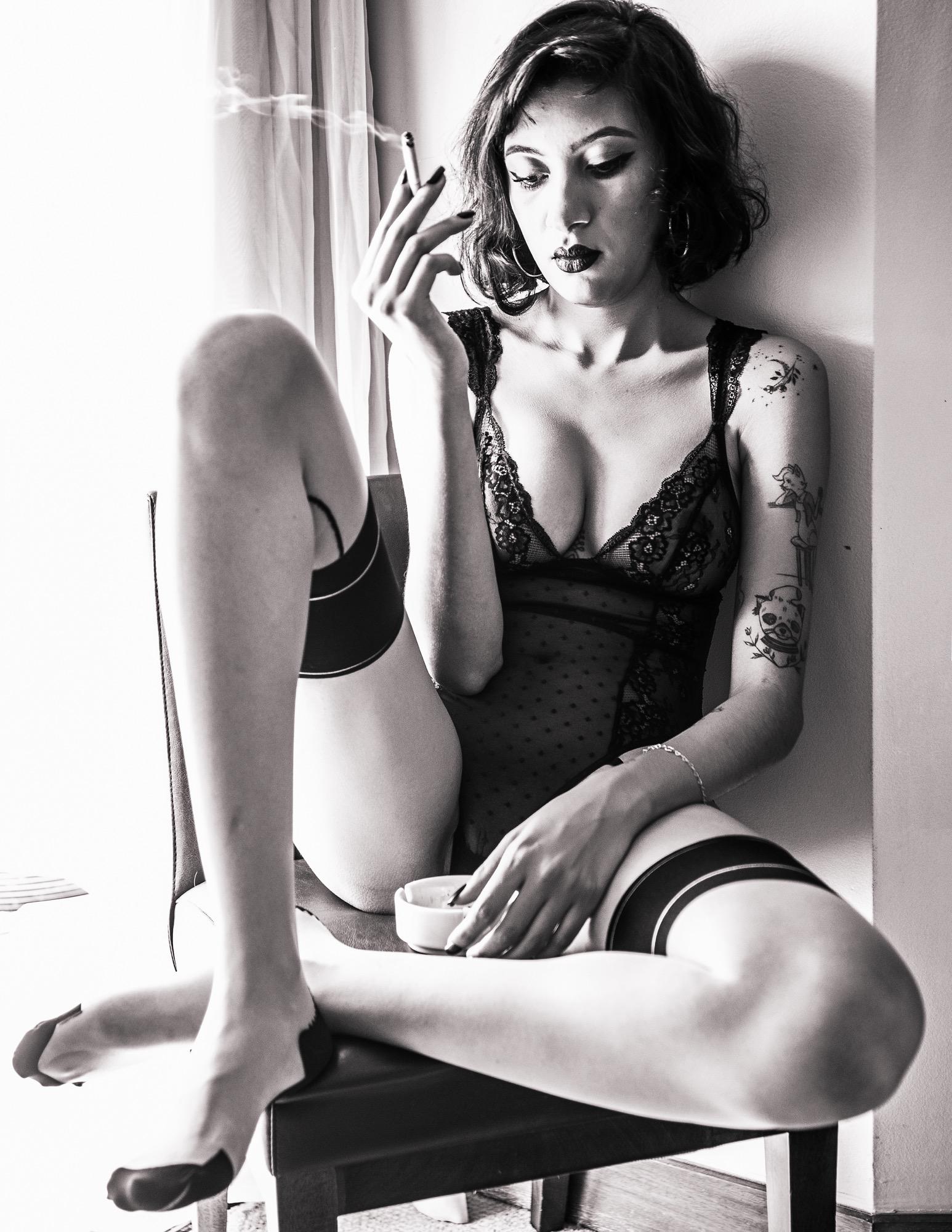 An Afternoon In The Hotel Room - Alexandre Langer & Lavínia Image 6