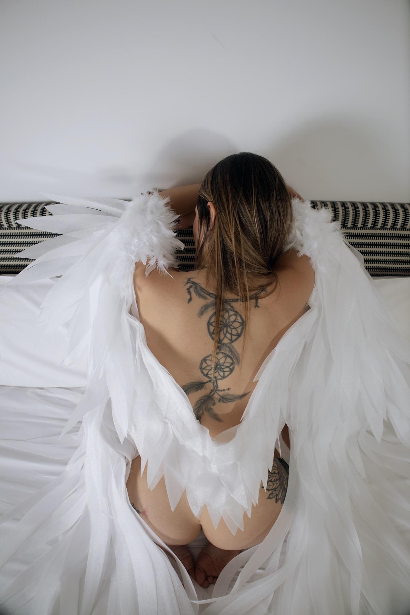 An Angel In A Million - Shoot For A Living & Stephany Osorio Image 1