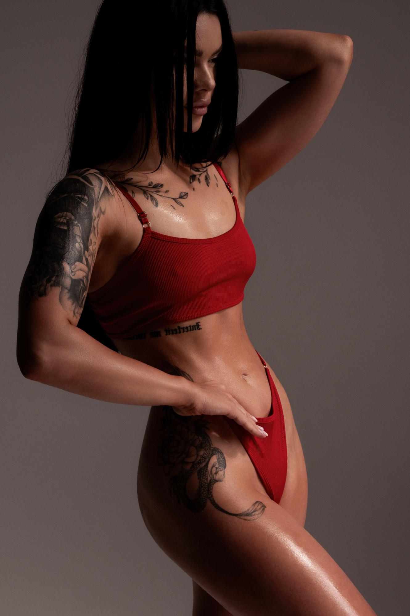 Anatomy Of Elegance - Emilia Ravinskaya Image 10