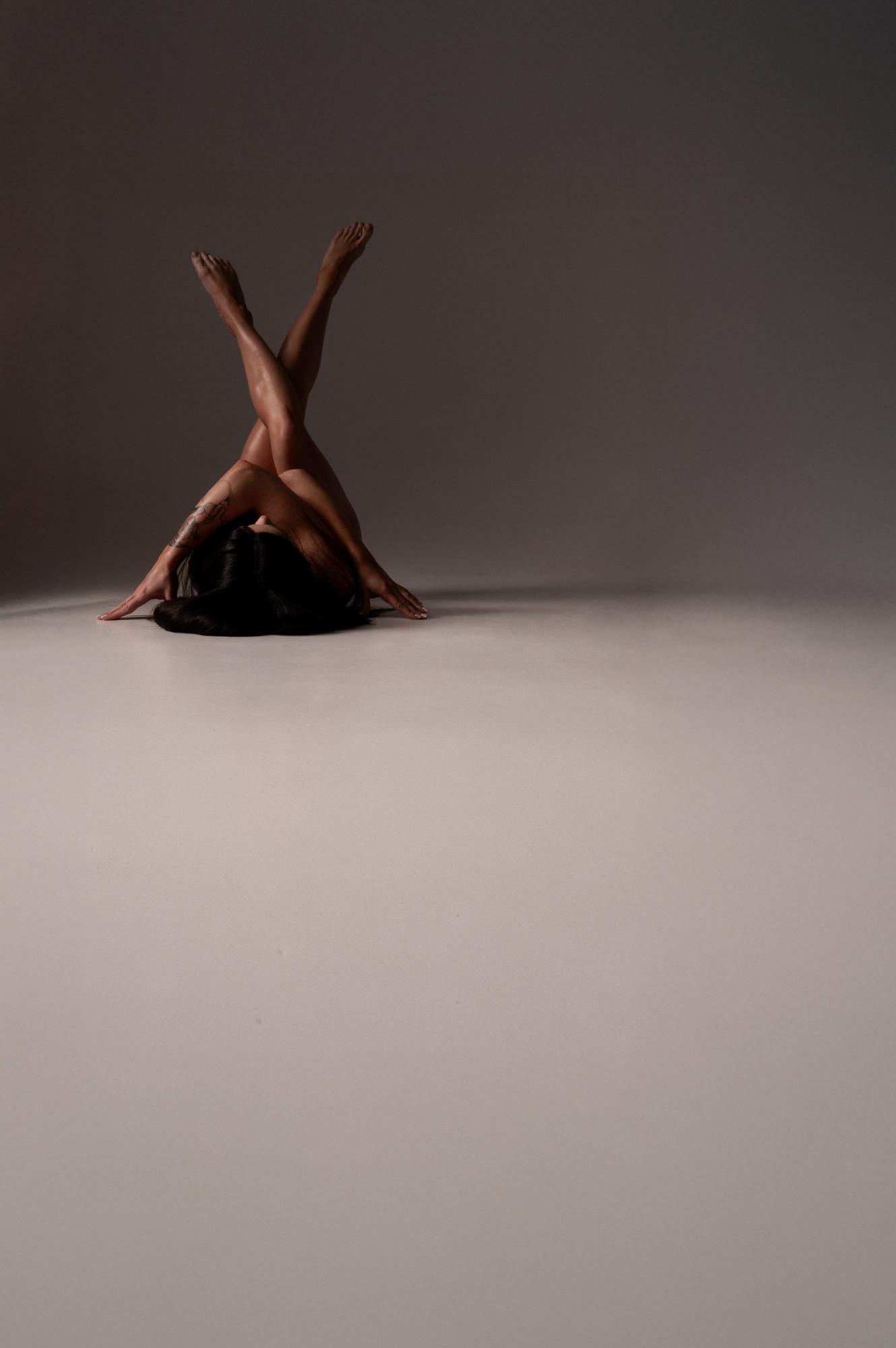 Anatomy Of Elegance - Emilia Ravinskaya Image 7