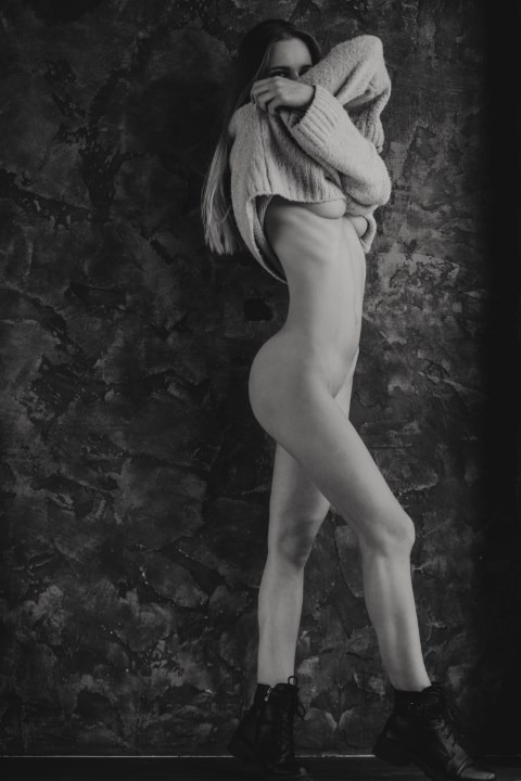 Asya Molochkova & Alexandra Loshchilova - Monochrome Vibes Image 6