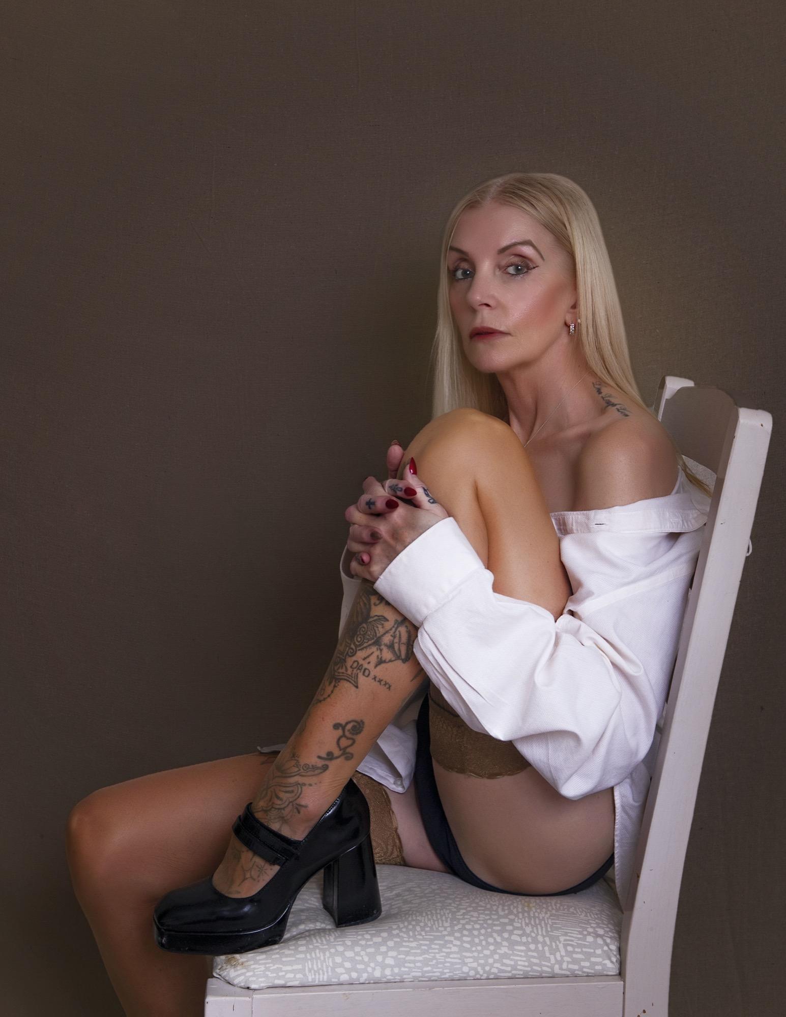 At Home With Mandy - Brian Lewicki & Mandy- Digital Creator Image 2