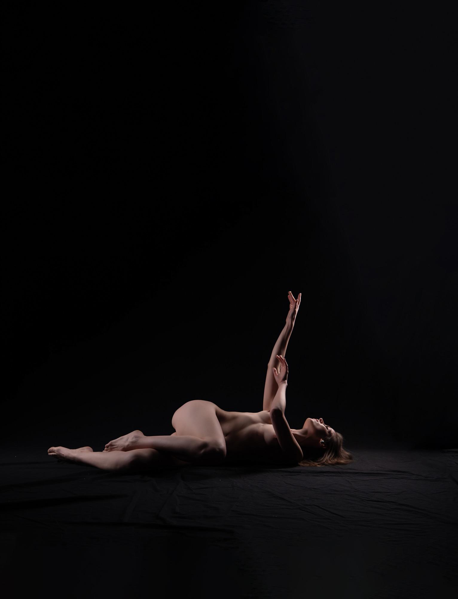 Beautiful Yara - Vitaly Levin & Yara Image 9