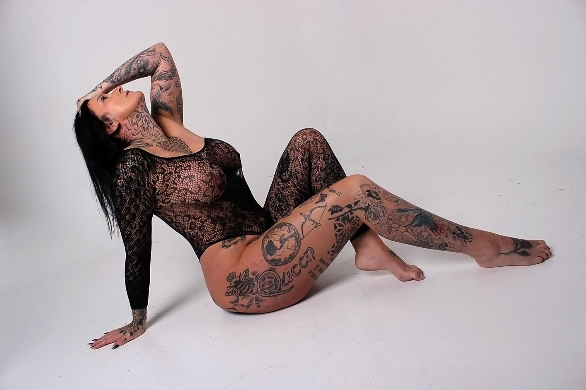 Black Lace Beauty - Andrew Callagan & Queenb19784 Image 5