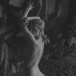 Black Sand Beach Of Beauty - Claudio Pari & Mini Nini