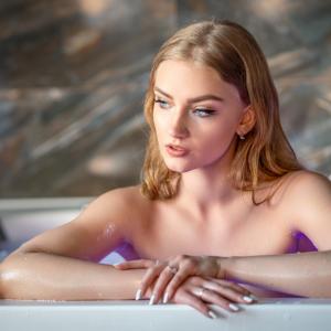 Blue Eyes Like The Ocean Sabina Gerald Kapounek 20 4gk5xfm Bathtub Boudoir Poses