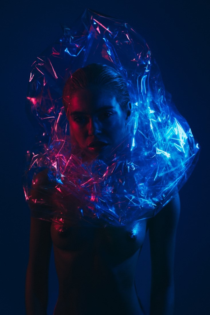 Broken Flowers - Margot Haievska & Martin Birkner Image 12