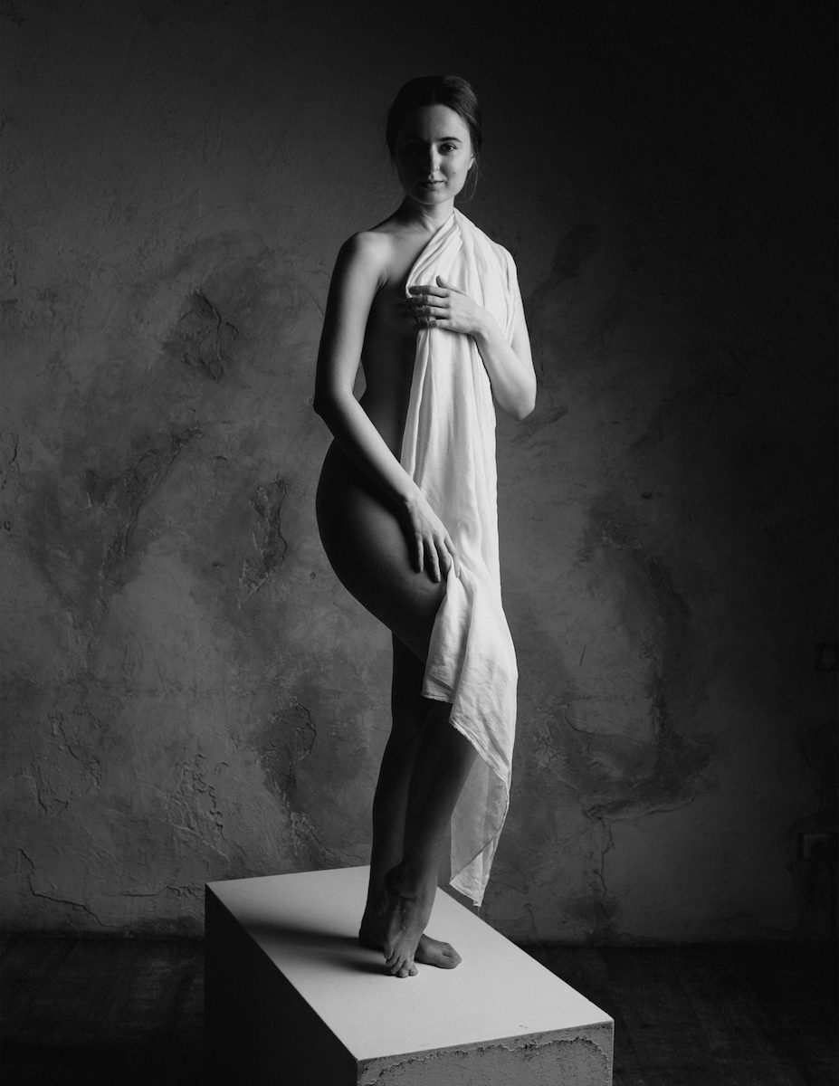 Classic NUDE - Marina Bogdanova & Misha Vakolyuk Image 10