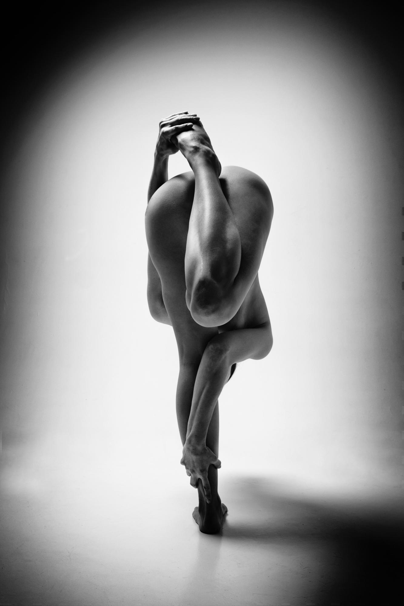 Classics Of Plasticity And Sensuality - Alexandr Ivanov & Volkhina Diana Image 4