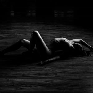 Contrast Destiny Long Celestiales Editorial 2 97swuzn Boudoir Poses on the Floor