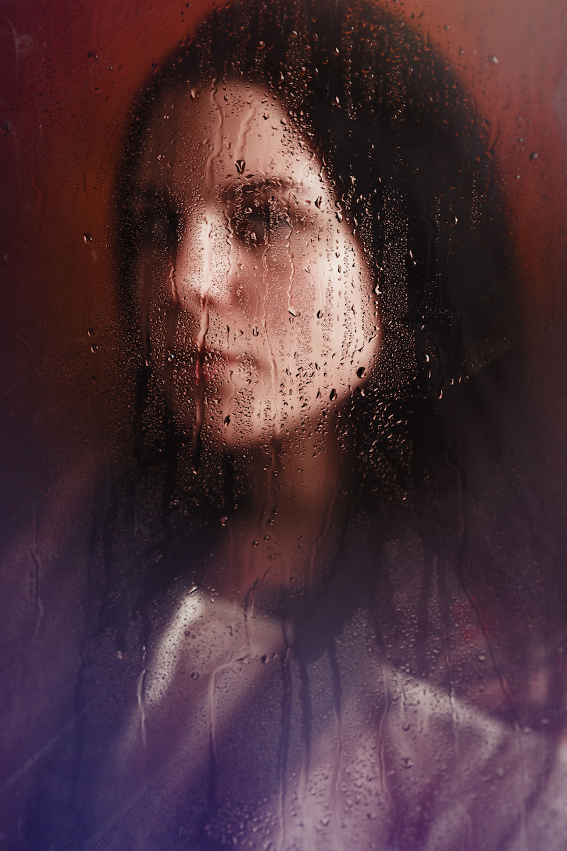 Delicate in White - Tara & Nicholas Goldsworthy Image 5