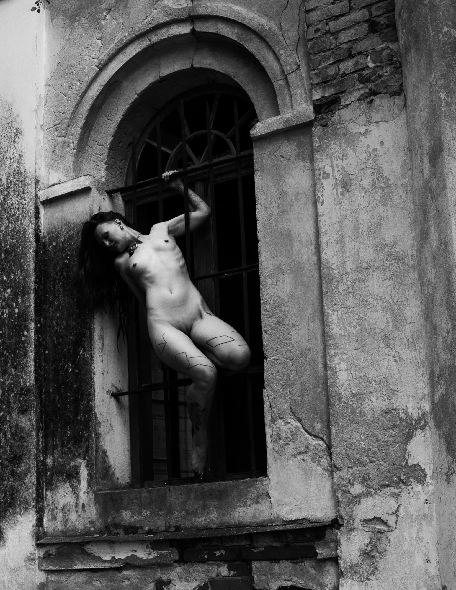 Devil Utopia Selected Works - Alise Umbra Devil Utopia & Dafne de Vil @Devil Utopia Image 1