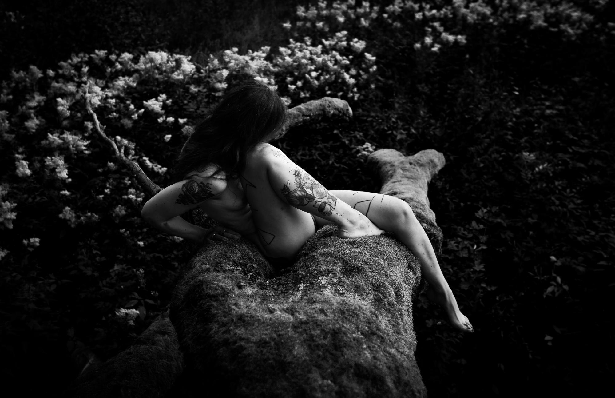 Devil Utopia Selected Works - Alise Umbra Devil Utopia & Dafne de Vil @Devil Utopia Image 8