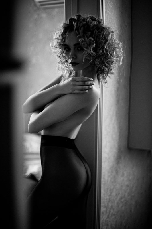 Elena Mak & Alina Larina - Soft Passion Image 21