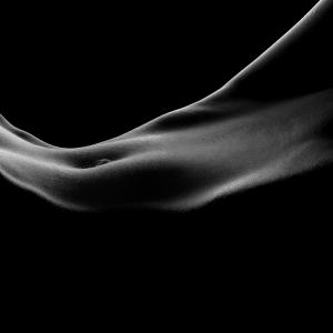 Embracing Elegance : A Sensual Journey Through Boudoir Photography