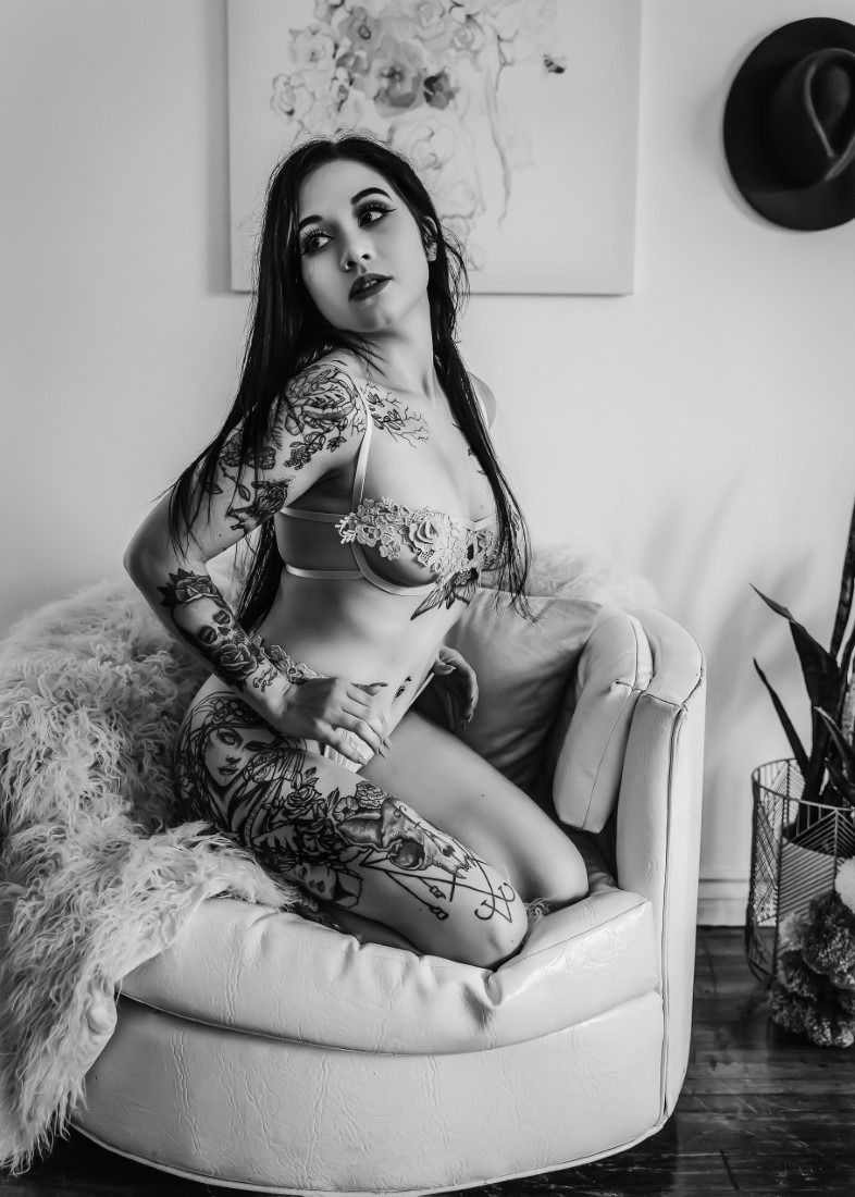 Free - Ashley Elaine & Sharla Ronée Image 11