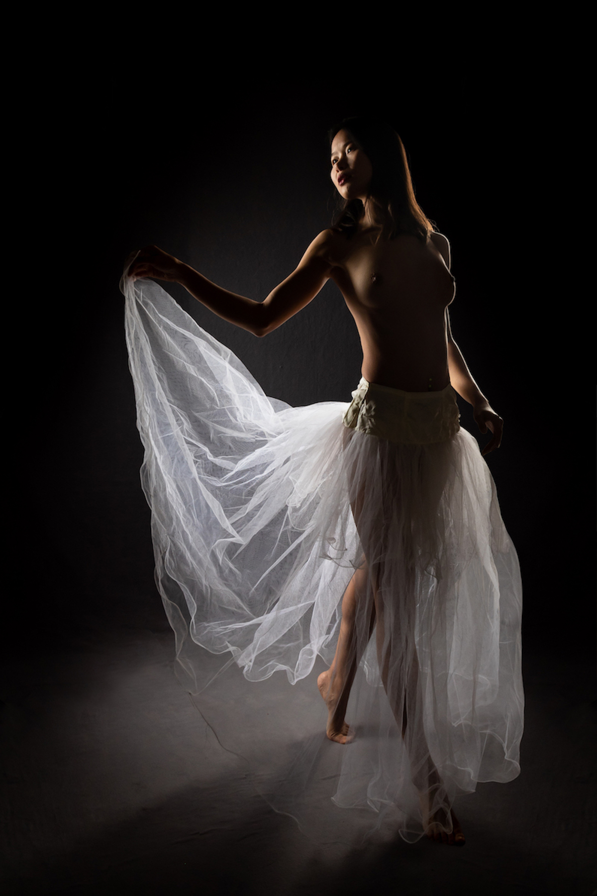 From the Orient with Love - Anna & Jorge Colvin Image 13