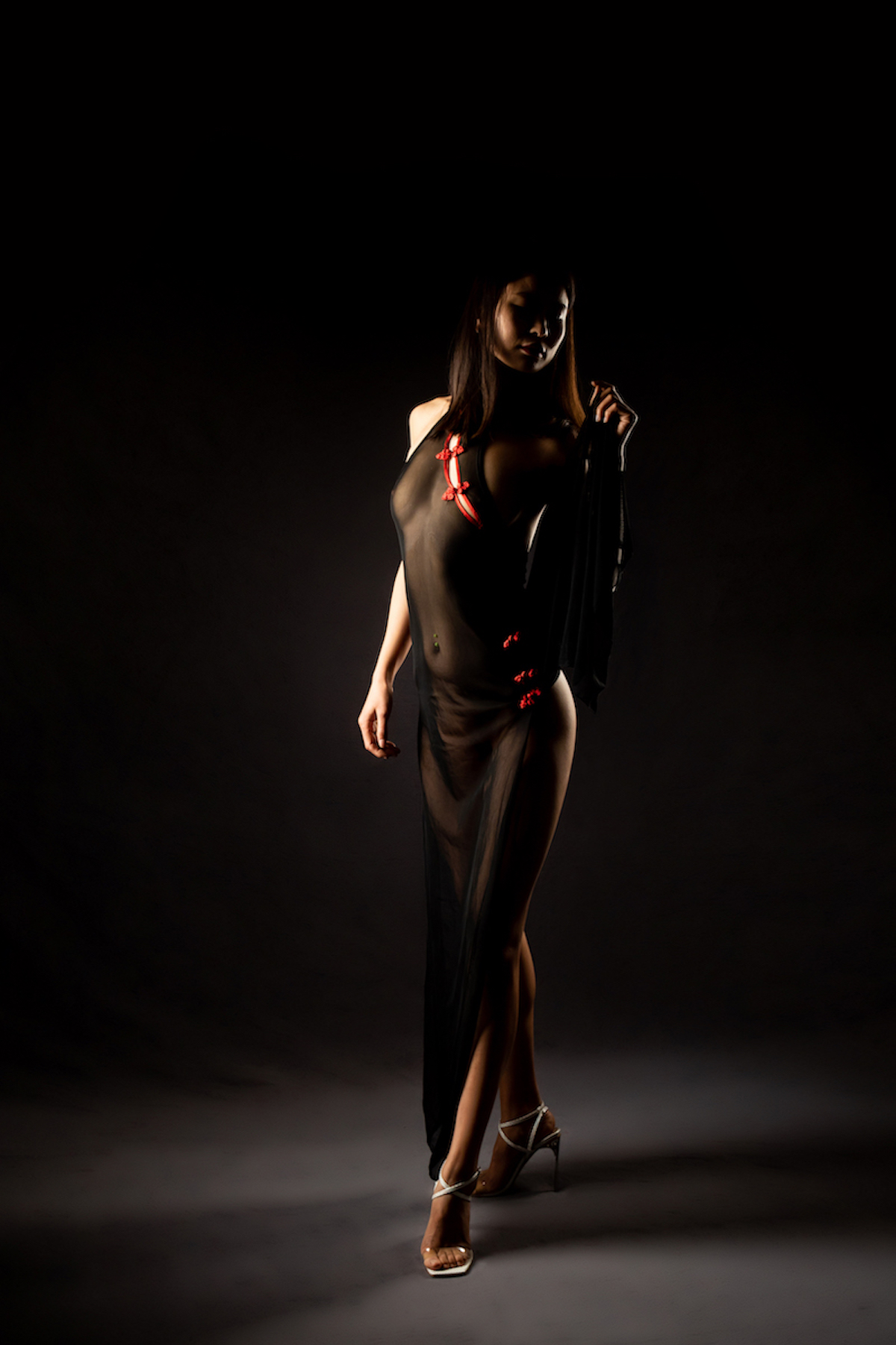 From the Orient with Love - Anna & Jorge Colvin Image 21