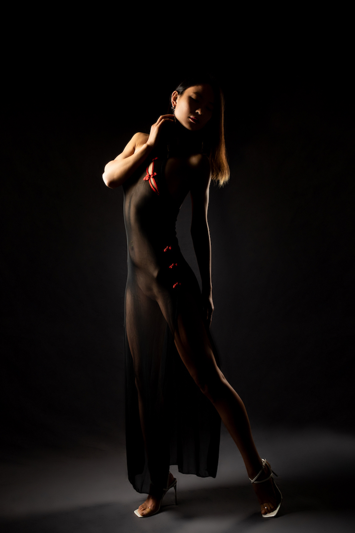 From the Orient with Love - Anna & Jorge Colvin Image 22