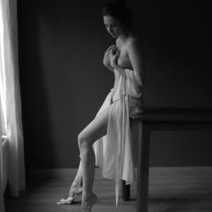 Game Of Shadows With Emma Norbert Sokolowski 12 42r6oti Boudoir Poses Over a Table