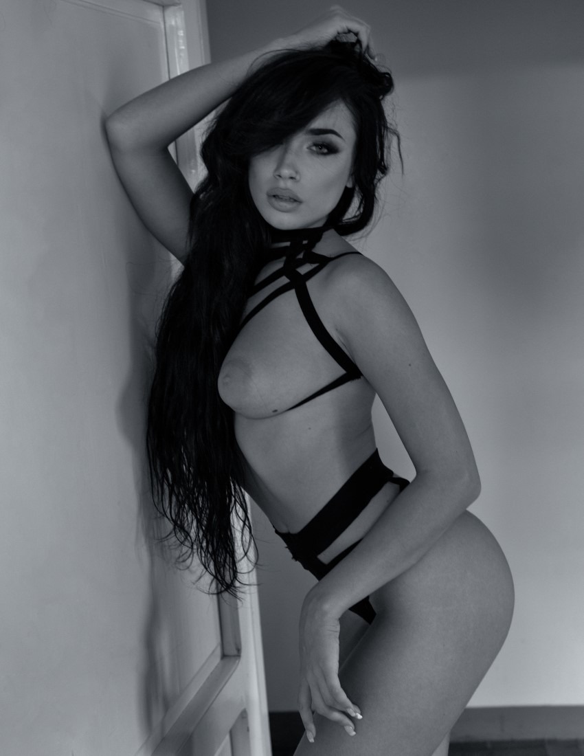 Giulia - Giulia Biagioli & Thehorus Image 5